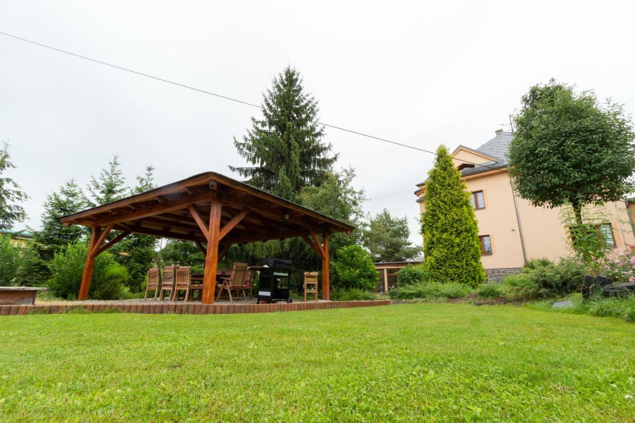 Apartmany Pemi Potštejn Buitenkant foto