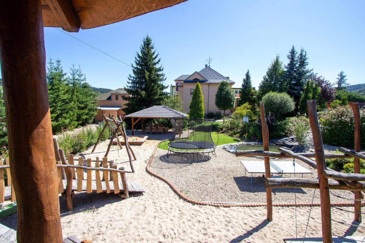 Apartmany Pemi Potštejn Buitenkant foto